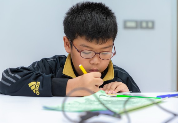 ภาพกิจกรรม  คณะวิทยาศาสตร์และเทคโนโลยี มหาวิทยาลัยราชภัฏกำแพงเพชร ร่วมกับโรงเรียนเทศบาล 2 (วัดทุ่งสวน) จัดกิจกรรมค่ายปฏิบัติการทางวิทยาศาสตร์ โรงเรียนเทศบาล 2 (วัดทุ่งสวน) ตามโครงการห้องเรียนอัจฉริยะ ให้กับนักเรียนระดับชั้นประถมศึกษาปีที่ 1-4