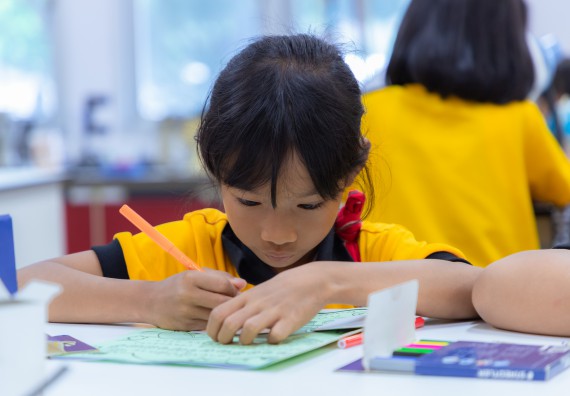 ภาพกิจกรรม  คณะวิทยาศาสตร์และเทคโนโลยี มหาวิทยาลัยราชภัฏกำแพงเพชร ร่วมกับโรงเรียนเทศบาล 2 (วัดทุ่งสวน) จัดกิจกรรมค่ายปฏิบัติการทางวิทยาศาสตร์ โรงเรียนเทศบาล 2 (วัดทุ่งสวน) ตามโครงการห้องเรียนอัจฉริยะ ให้กับนักเรียนระดับชั้นประถมศึกษาปีที่ 1-4