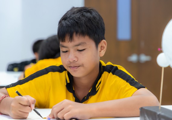 ภาพกิจกรรม  คณะวิทยาศาสตร์และเทคโนโลยี มหาวิทยาลัยราชภัฏกำแพงเพชร ร่วมกับโรงเรียนเทศบาล 2 (วัดทุ่งสวน) จัดกิจกรรมค่ายปฏิบัติการทางวิทยาศาสตร์ โรงเรียนเทศบาล 2 (วัดทุ่งสวน) ตามโครงการห้องเรียนอัจฉริยะ ให้กับนักเรียนระดับชั้นประถมศึกษาปีที่ 1-4