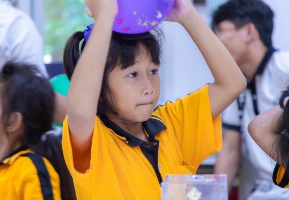 ภาพกิจกรรม  คณะวิทยาศาสตร์และเทคโนโลยี มหาวิทยาลัยราชภัฏกำแพงเพชร ร่วมกับโรงเรียนเทศบาล 2 (วัดทุ่งสวน) จัดกิจกรรมค่ายปฏิบัติการทางวิทยาศาสตร์ โรงเรียนเทศบาล 2 (วัดทุ่งสวน) ตามโครงการห้องเรียนอัจฉริยะ ให้กับนักเรียนระดับชั้นประถมศึกษาปีที่ 1-4