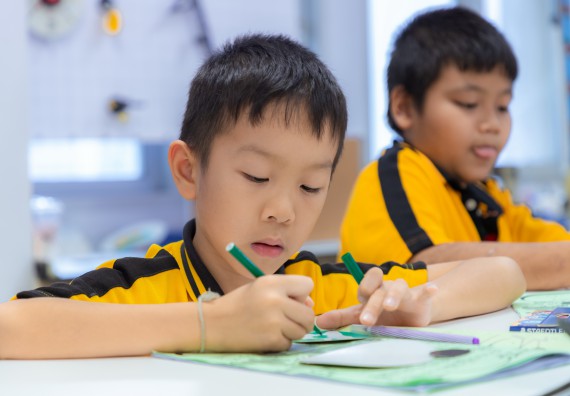 ภาพกิจกรรม  คณะวิทยาศาสตร์และเทคโนโลยี มหาวิทยาลัยราชภัฏกำแพงเพชร ร่วมกับโรงเรียนเทศบาล 2 (วัดทุ่งสวน) จัดกิจกรรมค่ายปฏิบัติการทางวิทยาศาสตร์ โรงเรียนเทศบาล 2 (วัดทุ่งสวน) ตามโครงการห้องเรียนอัจฉริยะ ให้กับนักเรียนระดับชั้นประถมศึกษาปีที่ 1-4