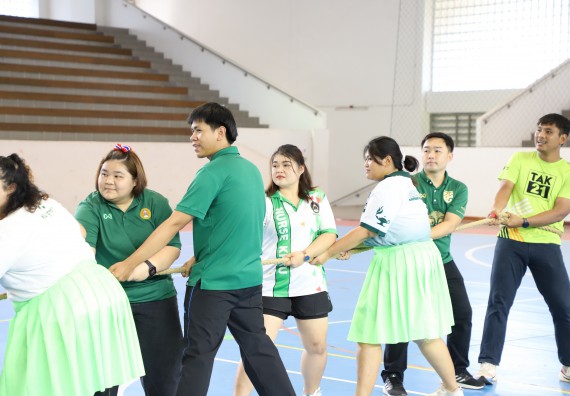 ภาพกิจกรรม คณะวิทยาศาสตร์และเทคโนโลยี มหาวิทยาลัยราชภัฏกำแพงเพชร เข้าร่วมการแข่งขันกีฬาอาจารย์และบุคลากรฯ 