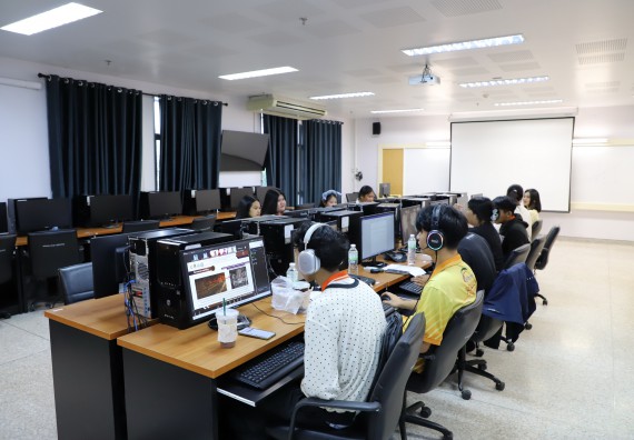 ภาพกิจกรรม  คณะวิทยาศาสตร์และเทคโนโลยี มหาวิทยาลัยราชภัฏกำแพงเพชร ได้จัดกิจกรรมการประชุมวิชาการออนไลน์ การนำเสนอผลงานและโครงงานทางวิชาการระดับชาติ ด้านวิทยาศาสตร์ คณิตศาสตร์และเทคโนโลยี