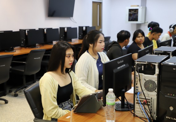 ภาพกิจกรรม  คณะวิทยาศาสตร์และเทคโนโลยี มหาวิทยาลัยราชภัฏกำแพงเพชร ได้จัดกิจกรรมการประชุมวิชาการออนไลน์ การนำเสนอผลงานและโครงงานทางวิชาการระดับชาติ ด้านวิทยาศาสตร์ คณิตศาสตร์และเทคโนโลยี