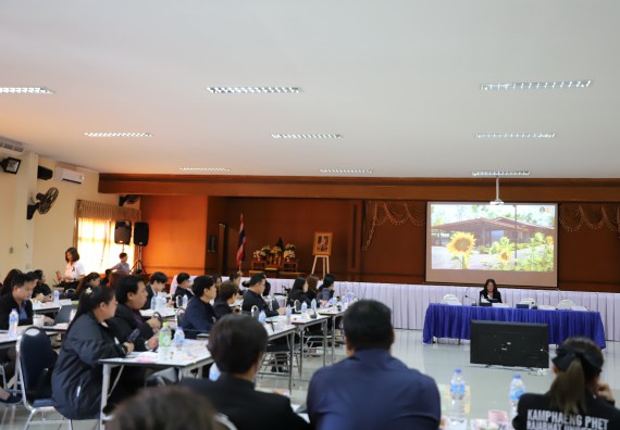 ภาพกิจกรรม  ผู้บริหารและอาจารย์คณะวิทยาศาสตร์และเทคโนโลยี เข้าร่วม กิจกรรมประชุมโครงการขับเคลื่อนโมเดลขจัดความยากจน THAPHUTSA MODEL