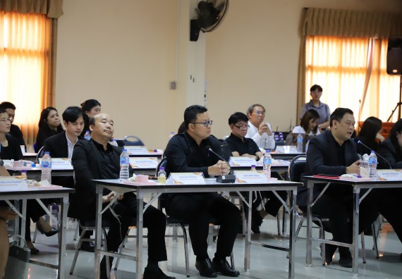 ภาพกิจกรรม  ผู้บริหารและอาจารย์คณะวิทยาศาสตร์และเทคโนโลยี เข้าร่วม กิจกรรมประชุมโครงการขับเคลื่อนโมเดลขจัดความยากจน THAPHUTSA MODEL