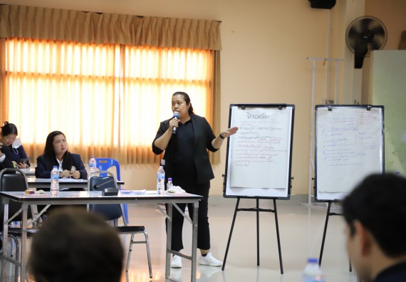 ภาพกิจกรรม  ผู้บริหารและอาจารย์คณะวิทยาศาสตร์และเทคโนโลยี เข้าร่วม กิจกรรมประชุมโครงการขับเคลื่อนโมเดลขจัดความยากจน THAPHUTSA MODEL