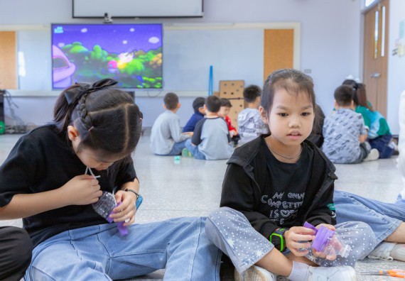 ภาพกิจกรรม  คณะวิทยาศาสตร์และเทคโนโลยี มหาวิทยาลัยราชภัฏกำแพงเพชร ร่วมกับโรงเรียนอนุบาลกำแพงเพชร ห้องเรียนพิเศษคณิตศาสตร์และวิทยาศาสตร์ (MSP) ได้กำหนดจัดกิจกรรมค่ายปฏิบัติการทางวิทยาศาสตร์ ตามโครงการฝึกทักษะเพื่อพัฒนาอัจฉริยภาพวิทยาศาสตร์ 