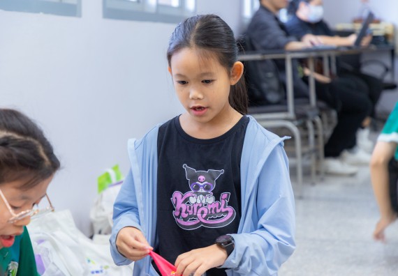 ภาพกิจกรรม  คณะวิทยาศาสตร์และเทคโนโลยี มหาวิทยาลัยราชภัฏกำแพงเพชร ร่วมกับโรงเรียนอนุบาลกำแพงเพชร ห้องเรียนพิเศษคณิตศาสตร์และวิทยาศาสตร์ (MSP) ได้กำหนดจัดกิจกรรมค่ายปฏิบัติการทางวิทยาศาสตร์ ตามโครงการฝึกทักษะเพื่อพัฒนาอัจฉริยภาพวิทยาศาสตร์ 