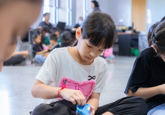 ภาพกิจกรรม  คณะวิทยาศาสตร์และเทคโนโลยี มหาวิทยาลัยราชภัฏกำแพงเพชร ร่วมกับโรงเรียนอนุบาลกำแพงเพชร ห้องเรียนพิเศษคณิตศาสตร์และวิทยาศาสตร์ (MSP) ได้กำหนดจัดกิจกรรมค่ายปฏิบัติการทางวิทยาศาสตร์ ตามโครงการฝึกทักษะเพื่อพัฒนาอัจฉริยภาพวิทยาศาสตร์ 