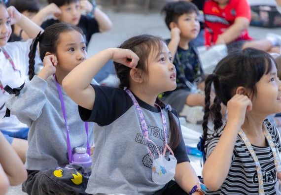 ภาพกิจกรรม  คณะวิทยาศาสตร์และเทคโนโลยี มหาวิทยาลัยราชภัฏกำแพงเพชร ร่วมกับโรงเรียนอนุบาลกำแพงเพชร ห้องเรียนพิเศษคณิตศาสตร์และวิทยาศาสตร์ (MSP) ได้กำหนดจัดกิจกรรมค่ายปฏิบัติการทางวิทยาศาสตร์ ตามโครงการฝึกทักษะเพื่อพัฒนาอัจฉริยภาพวิทยาศาสตร์ 