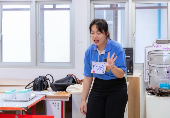 ภาพกิจกรรม  คณะวิทยาศาสตร์และเทคโนโลยี มหาวิทยาลัยราชภัฏกำแพงเพชร ร่วมกับโรงเรียนอนุบาลกำแพงเพชร ห้องเรียนพิเศษคณิตศาสตร์และวิทยาศาสตร์ (MSP) ได้กำหนดจัดกิจกรรมค่ายปฏิบัติการทางวิทยาศาสตร์ ตามโครงการฝึกทักษะเพื่อพัฒนาอัจฉริยภาพวิทยาศาสตร์ 