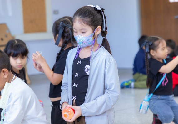 ภาพกิจกรรม  คณะวิทยาศาสตร์และเทคโนโลยี มหาวิทยาลัยราชภัฏกำแพงเพชร ร่วมกับโรงเรียนอนุบาลกำแพงเพชร ห้องเรียนพิเศษคณิตศาสตร์และวิทยาศาสตร์ (MSP) ได้กำหนดจัดกิจกรรมค่ายปฏิบัติการทางวิทยาศาสตร์ ตามโครงการฝึกทักษะเพื่อพัฒนาอัจฉริยภาพวิทยาศาสตร์ 