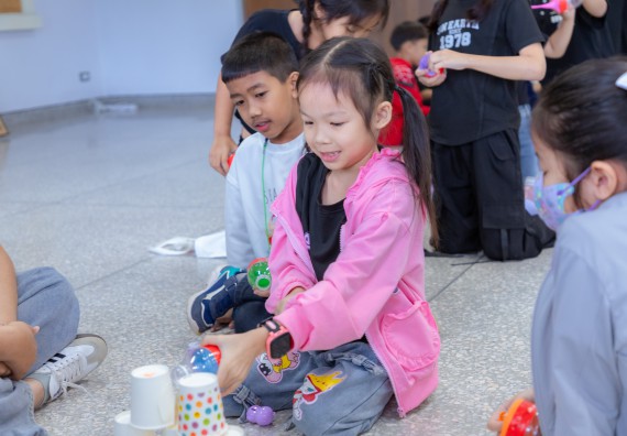 ภาพกิจกรรม  คณะวิทยาศาสตร์และเทคโนโลยี มหาวิทยาลัยราชภัฏกำแพงเพชร ร่วมกับโรงเรียนอนุบาลกำแพงเพชร ห้องเรียนพิเศษคณิตศาสตร์และวิทยาศาสตร์ (MSP) ได้กำหนดจัดกิจกรรมค่ายปฏิบัติการทางวิทยาศาสตร์ ตามโครงการฝึกทักษะเพื่อพัฒนาอัจฉริยภาพวิทยาศาสตร์ 