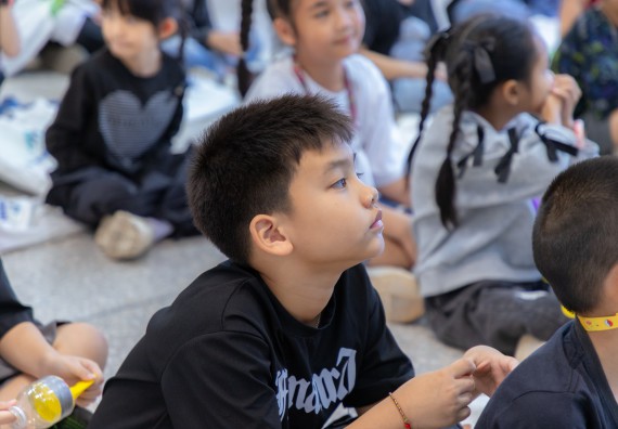 ภาพกิจกรรม  คณะวิทยาศาสตร์และเทคโนโลยี มหาวิทยาลัยราชภัฏกำแพงเพชร ร่วมกับโรงเรียนอนุบาลกำแพงเพชร ห้องเรียนพิเศษคณิตศาสตร์และวิทยาศาสตร์ (MSP) ได้กำหนดจัดกิจกรรมค่ายปฏิบัติการทางวิทยาศาสตร์ ตามโครงการฝึกทักษะเพื่อพัฒนาอัจฉริยภาพวิทยาศาสตร์ 