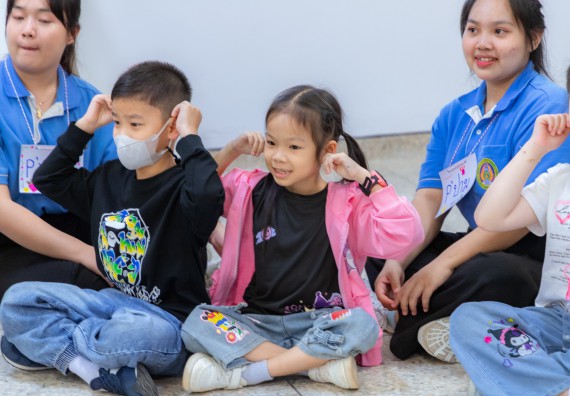 ภาพกิจกรรม  คณะวิทยาศาสตร์และเทคโนโลยี มหาวิทยาลัยราชภัฏกำแพงเพชร ร่วมกับโรงเรียนอนุบาลกำแพงเพชร ห้องเรียนพิเศษคณิตศาสตร์และวิทยาศาสตร์ (MSP) ได้กำหนดจัดกิจกรรมค่ายปฏิบัติการทางวิทยาศาสตร์ ตามโครงการฝึกทักษะเพื่อพัฒนาอัจฉริยภาพวิทยาศาสตร์ 