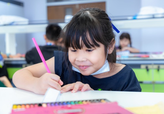 ภาพกิจกรรม  คณะวิทยาศาสตร์และเทคโนโลยี มหาวิทยาลัยราชภัฏกำแพงเพชร ร่วมกับโรงเรียนอนุบาลกำแพงเพชร ห้องเรียนพิเศษคณิตศาสตร์และวิทยาศาสตร์ (MSP) ได้กำหนดจัดกิจกรรมค่ายปฏิบัติการทางวิทยาศาสตร์ ตามโครงการฝึกทักษะเพื่อพัฒนาอัจฉริยภาพวิทยาศาสตร์ 