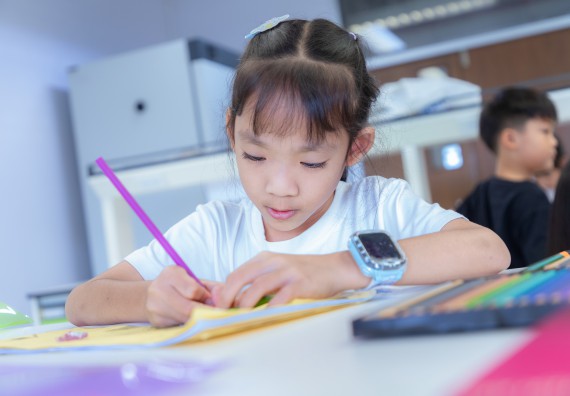 ภาพกิจกรรม  คณะวิทยาศาสตร์และเทคโนโลยี มหาวิทยาลัยราชภัฏกำแพงเพชร ร่วมกับโรงเรียนอนุบาลกำแพงเพชร ห้องเรียนพิเศษคณิตศาสตร์และวิทยาศาสตร์ (MSP) ได้กำหนดจัดกิจกรรมค่ายปฏิบัติการทางวิทยาศาสตร์ ตามโครงการฝึกทักษะเพื่อพัฒนาอัจฉริยภาพวิทยาศาสตร์ 