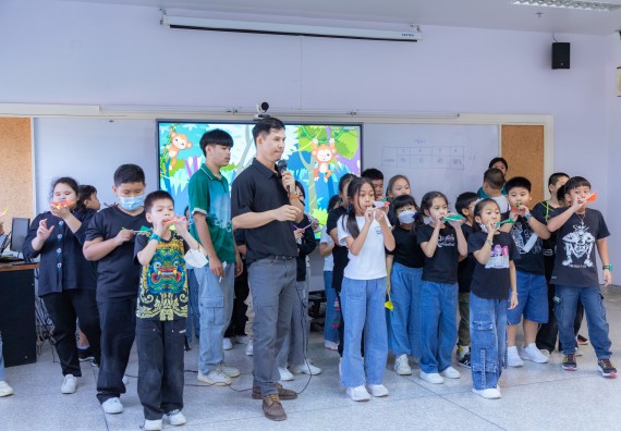 ภาพกิจกรรม  คณะวิทยาศาสตร์และเทคโนโลยี มหาวิทยาลัยราชภัฏกำแพงเพชร ร่วมกับโรงเรียนอนุบาลกำแพงเพชร ห้องเรียนพิเศษคณิตศาสตร์และวิทยาศาสตร์ (MSP) ได้กำหนดจัดกิจกรรมค่ายปฏิบัติการทางวิทยาศาสตร์ ตามโครงการฝึกทักษะเพื่อพัฒนาอัจฉริยภาพวิทยาศาสตร์ 