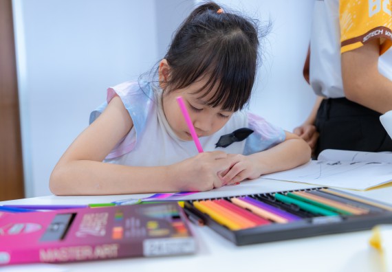 ภาพกิจกรรม  คณะวิทยาศาสตร์และเทคโนโลยี มหาวิทยาลัยราชภัฏกำแพงเพชร ร่วมกับโรงเรียนอนุบาลกำแพงเพชร ห้องเรียนพิเศษคณิตศาสตร์และวิทยาศาสตร์ (MSP) ได้กำหนดจัดกิจกรรมค่ายปฏิบัติการทางวิทยาศาสตร์ ตามโครงการฝึกทักษะเพื่อพัฒนาอัจฉริยภาพวิทยาศาสตร์ 