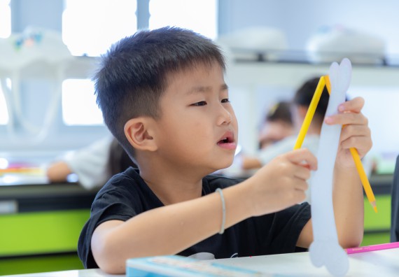 ภาพกิจกรรม  คณะวิทยาศาสตร์และเทคโนโลยี มหาวิทยาลัยราชภัฏกำแพงเพชร ร่วมกับโรงเรียนอนุบาลกำแพงเพชร ห้องเรียนพิเศษคณิตศาสตร์และวิทยาศาสตร์ (MSP) ได้กำหนดจัดกิจกรรมค่ายปฏิบัติการทางวิทยาศาสตร์ ตามโครงการฝึกทักษะเพื่อพัฒนาอัจฉริยภาพวิทยาศาสตร์ 