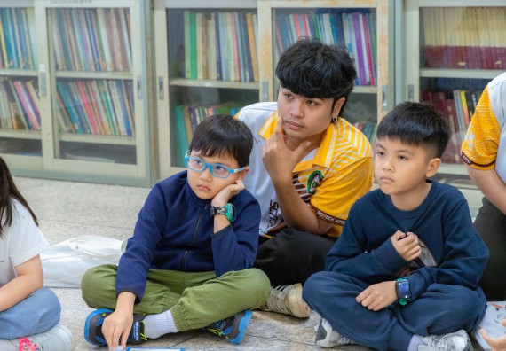 ภาพกิจกรรม  คณะวิทยาศาสตร์และเทคโนโลยี มหาวิทยาลัยราชภัฏกำแพงเพชร ร่วมกับโรงเรียนอนุบาลกำแพงเพชร ห้องเรียนพิเศษคณิตศาสตร์และวิทยาศาสตร์ (MSP) ได้กำหนดจัดกิจกรรมค่ายปฏิบัติการทางวิทยาศาสตร์ ตามโครงการฝึกทักษะเพื่อพัฒนาอัจฉริยภาพวิทยาศาสตร์ 