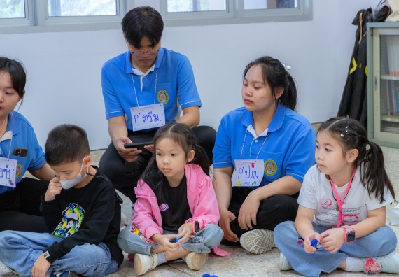 ภาพกิจกรรม  คณะวิทยาศาสตร์และเทคโนโลยี มหาวิทยาลัยราชภัฏกำแพงเพชร ร่วมกับโรงเรียนอนุบาลกำแพงเพชร ห้องเรียนพิเศษคณิตศาสตร์และวิทยาศาสตร์ (MSP) ได้กำหนดจัดกิจกรรมค่ายปฏิบัติการทางวิทยาศาสตร์ ตามโครงการฝึกทักษะเพื่อพัฒนาอัจฉริยภาพวิทยาศาสตร์ 