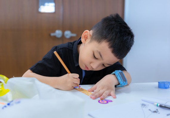 ภาพกิจกรรม  คณะวิทยาศาสตร์และเทคโนโลยี มหาวิทยาลัยราชภัฏกำแพงเพชร ร่วมกับโรงเรียนอนุบาลกำแพงเพชร ห้องเรียนพิเศษคณิตศาสตร์และวิทยาศาสตร์ (MSP) ได้กำหนดจัดกิจกรรมค่ายปฏิบัติการทางวิทยาศาสตร์ ตามโครงการฝึกทักษะเพื่อพัฒนาอัจฉริยภาพวิทยาศาสตร์ 