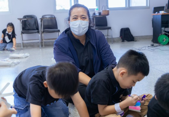 ภาพกิจกรรม  คณะวิทยาศาสตร์และเทคโนโลยี มหาวิทยาลัยราชภัฏกำแพงเพชร ร่วมกับโรงเรียนอนุบาลกำแพงเพชร ห้องเรียนพิเศษคณิตศาสตร์และวิทยาศาสตร์ (MSP) ได้กำหนดจัดกิจกรรมค่ายปฏิบัติการทางวิทยาศาสตร์ ตามโครงการฝึกทักษะเพื่อพัฒนาอัจฉริยภาพวิทยาศาสตร์ 