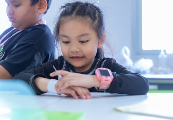 ภาพกิจกรรม  คณะวิทยาศาสตร์และเทคโนโลยี มหาวิทยาลัยราชภัฏกำแพงเพชร ร่วมกับโรงเรียนอนุบาลกำแพงเพชร ห้องเรียนพิเศษคณิตศาสตร์และวิทยาศาสตร์ (MSP) ได้กำหนดจัดกิจกรรมค่ายปฏิบัติการทางวิทยาศาสตร์ ตามโครงการฝึกทักษะเพื่อพัฒนาอัจฉริยภาพวิทยาศาสตร์ 