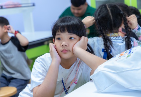 ภาพกิจกรรม  คณะวิทยาศาสตร์และเทคโนโลยี มหาวิทยาลัยราชภัฏกำแพงเพชร ร่วมกับโรงเรียนอนุบาลกำแพงเพชร ห้องเรียนพิเศษคณิตศาสตร์และวิทยาศาสตร์ (MSP) ได้กำหนดจัดกิจกรรมค่ายปฏิบัติการทางวิทยาศาสตร์ ตามโครงการฝึกทักษะเพื่อพัฒนาอัจฉริยภาพวิทยาศาสตร์ 