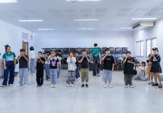 ภาพกิจกรรม  คณะวิทยาศาสตร์และเทคโนโลยี มหาวิทยาลัยราชภัฏกำแพงเพชร ร่วมกับโรงเรียนอนุบาลกำแพงเพชร ห้องเรียนพิเศษคณิตศาสตร์และวิทยาศาสตร์ (MSP) ได้กำหนดจัดกิจกรรมค่ายปฏิบัติการทางวิทยาศาสตร์ ตามโครงการฝึกทักษะเพื่อพัฒนาอัจฉริยภาพวิทยาศาสตร์ 