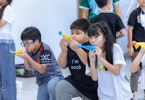 ภาพกิจกรรม  คณะวิทยาศาสตร์และเทคโนโลยี มหาวิทยาลัยราชภัฏกำแพงเพชร ร่วมกับโรงเรียนอนุบาลกำแพงเพชร ห้องเรียนพิเศษคณิตศาสตร์และวิทยาศาสตร์ (MSP) ได้กำหนดจัดกิจกรรมค่ายปฏิบัติการทางวิทยาศาสตร์ ตามโครงการฝึกทักษะเพื่อพัฒนาอัจฉริยภาพวิทยาศาสตร์ 