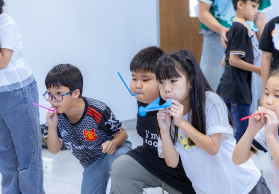 ภาพกิจกรรม  คณะวิทยาศาสตร์และเทคโนโลยี มหาวิทยาลัยราชภัฏกำแพงเพชร ร่วมกับโรงเรียนอนุบาลกำแพงเพชร ห้องเรียนพิเศษคณิตศาสตร์และวิทยาศาสตร์ (MSP) ได้กำหนดจัดกิจกรรมค่ายปฏิบัติการทางวิทยาศาสตร์ ตามโครงการฝึกทักษะเพื่อพัฒนาอัจฉริยภาพวิทยาศาสตร์ 