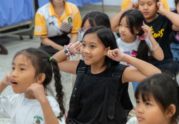 ภาพกิจกรรม  คณะวิทยาศาสตร์และเทคโนโลยี มหาวิทยาลัยราชภัฏกำแพงเพชร ร่วมกับโรงเรียนอนุบาลกำแพงเพชร ห้องเรียนพิเศษคณิตศาสตร์และวิทยาศาสตร์ (MSP) ได้กำหนดจัดกิจกรรมค่ายปฏิบัติการทางวิทยาศาสตร์ ตามโครงการฝึกทักษะเพื่อพัฒนาอัจฉริยภาพวิทยาศาสตร์ 