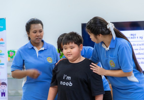 ภาพกิจกรรม  คณะวิทยาศาสตร์และเทคโนโลยี มหาวิทยาลัยราชภัฏกำแพงเพชร ร่วมกับโรงเรียนอนุบาลกำแพงเพชร ห้องเรียนพิเศษคณิตศาสตร์และวิทยาศาสตร์ (MSP) ได้กำหนดจัดกิจกรรมค่ายปฏิบัติการทางวิทยาศาสตร์ ตามโครงการฝึกทักษะเพื่อพัฒนาอัจฉริยภาพวิทยาศาสตร์ 