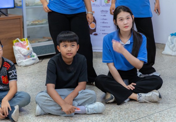 ภาพกิจกรรม  คณะวิทยาศาสตร์และเทคโนโลยี มหาวิทยาลัยราชภัฏกำแพงเพชร ร่วมกับโรงเรียนอนุบาลกำแพงเพชร ห้องเรียนพิเศษคณิตศาสตร์และวิทยาศาสตร์ (MSP) ได้กำหนดจัดกิจกรรมค่ายปฏิบัติการทางวิทยาศาสตร์ ตามโครงการฝึกทักษะเพื่อพัฒนาอัจฉริยภาพวิทยาศาสตร์ 