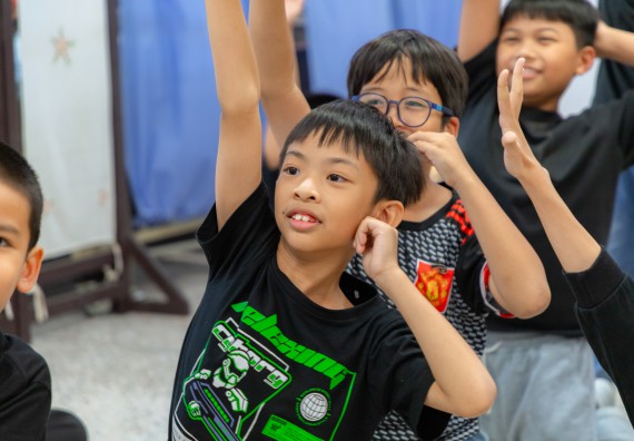 ภาพกิจกรรม  คณะวิทยาศาสตร์และเทคโนโลยี มหาวิทยาลัยราชภัฏกำแพงเพชร ร่วมกับโรงเรียนอนุบาลกำแพงเพชร ห้องเรียนพิเศษคณิตศาสตร์และวิทยาศาสตร์ (MSP) ได้กำหนดจัดกิจกรรมค่ายปฏิบัติการทางวิทยาศาสตร์ ตามโครงการฝึกทักษะเพื่อพัฒนาอัจฉริยภาพวิทยาศาสตร์ 