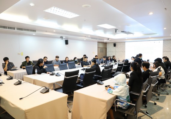 ภาพกิจกรรม  คณะวิทยาศาสตร์และเทคโนโลยี มหาวิทยาลัยราชภัฏกําแพงเพชร จัดประชุมประธานโปรแกรมวิชาและคณะกรรมการดำเนินงานขับเคลื่อนการรับนักศึกษาคณะวิทยาศาสตร์และเทคโนโลยี