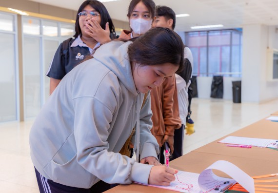 ภาพกิจกรรม  คณะวิทยาศาสตร์และเทคโนโลยี มหาวิทยาลัยราชภัฏกำแพงเพชร จัดกิจกรรมค่ายวิทยาศาสตร์สร้างสรรค์ ปั้นฝันเยาวชน ปีการศึกษา 2568