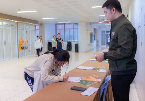 ภาพกิจกรรม  คณะวิทยาศาสตร์และเทคโนโลยี มหาวิทยาลัยราชภัฏกำแพงเพชร จัดกิจกรรมค่ายวิทยาศาสตร์สร้างสรรค์ ปั้นฝันเยาวชน ปีการศึกษา 2568