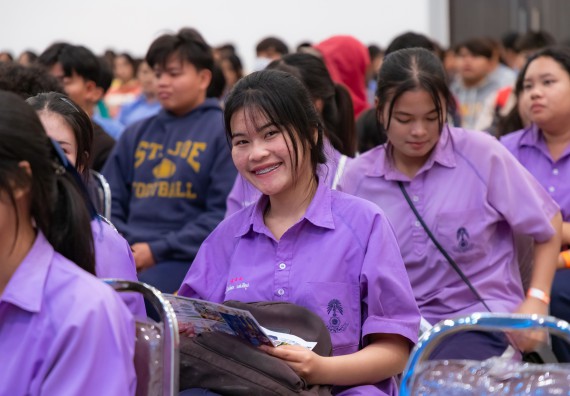 ภาพกิจกรรม  คณะวิทยาศาสตร์และเทคโนโลยี มหาวิทยาลัยราชภัฏกำแพงเพชร จัดกิจกรรมค่ายวิทยาศาสตร์สร้างสรรค์ ปั้นฝันเยาวชน ปีการศึกษา 2568