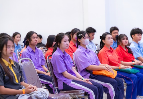 ภาพกิจกรรม  คณะวิทยาศาสตร์และเทคโนโลยี มหาวิทยาลัยราชภัฏกำแพงเพชร จัดกิจกรรมค่ายวิทยาศาสตร์สร้างสรรค์ ปั้นฝันเยาวชน ปีการศึกษา 2568