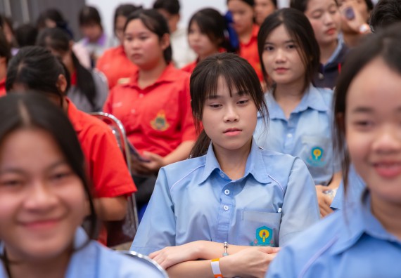 ภาพกิจกรรม  คณะวิทยาศาสตร์และเทคโนโลยี มหาวิทยาลัยราชภัฏกำแพงเพชร จัดกิจกรรมค่ายวิทยาศาสตร์สร้างสรรค์ ปั้นฝันเยาวชน ปีการศึกษา 2568