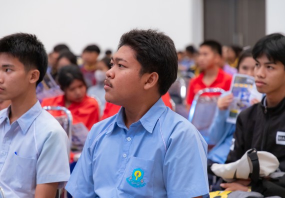 ภาพกิจกรรม  คณะวิทยาศาสตร์และเทคโนโลยี มหาวิทยาลัยราชภัฏกำแพงเพชร จัดกิจกรรมค่ายวิทยาศาสตร์สร้างสรรค์ ปั้นฝันเยาวชน ปีการศึกษา 2568
