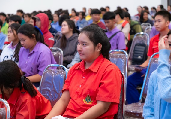 ภาพกิจกรรม  คณะวิทยาศาสตร์และเทคโนโลยี มหาวิทยาลัยราชภัฏกำแพงเพชร จัดกิจกรรมค่ายวิทยาศาสตร์สร้างสรรค์ ปั้นฝันเยาวชน ปีการศึกษา 2568