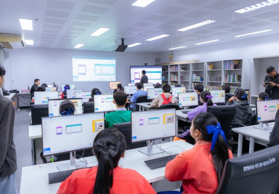 ภาพกิจกรรม  คณะวิทยาศาสตร์และเทคโนโลยี มหาวิทยาลัยราชภัฏกำแพงเพชร จัดกิจกรรมค่ายวิทยาศาสตร์สร้างสรรค์ ปั้นฝันเยาวชน ปีการศึกษา 2568