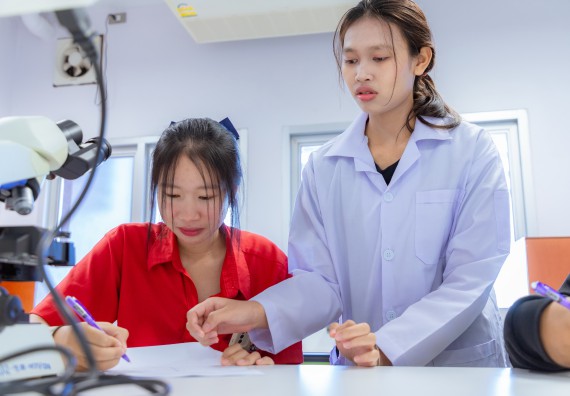 ภาพกิจกรรม  คณะวิทยาศาสตร์และเทคโนโลยี มหาวิทยาลัยราชภัฏกำแพงเพชร จัดกิจกรรมค่ายวิทยาศาสตร์สร้างสรรค์ ปั้นฝันเยาวชน ปีการศึกษา 2568