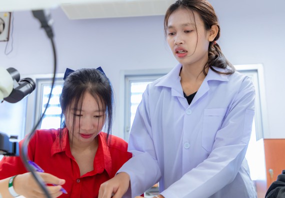 ภาพกิจกรรม  คณะวิทยาศาสตร์และเทคโนโลยี มหาวิทยาลัยราชภัฏกำแพงเพชร จัดกิจกรรมค่ายวิทยาศาสตร์สร้างสรรค์ ปั้นฝันเยาวชน ปีการศึกษา 2568