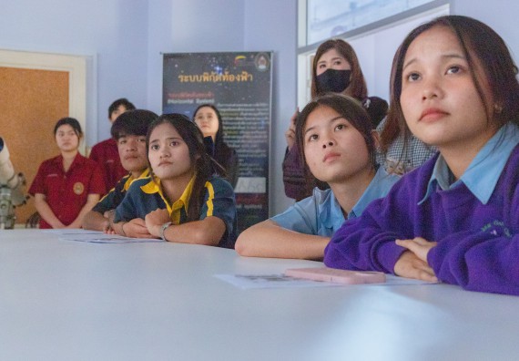 ภาพกิจกรรม  คณะวิทยาศาสตร์และเทคโนโลยี มหาวิทยาลัยราชภัฏกำแพงเพชร จัดกิจกรรมค่ายวิทยาศาสตร์สร้างสรรค์ ปั้นฝันเยาวชน ปีการศึกษา 2568